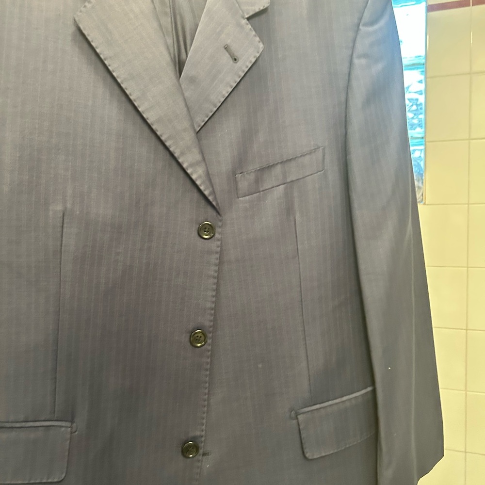 Impeccable Men’s Business Suit